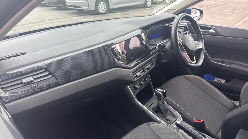 Used Volkswagen Polo 2023 for sale - 76796534: Photo 2