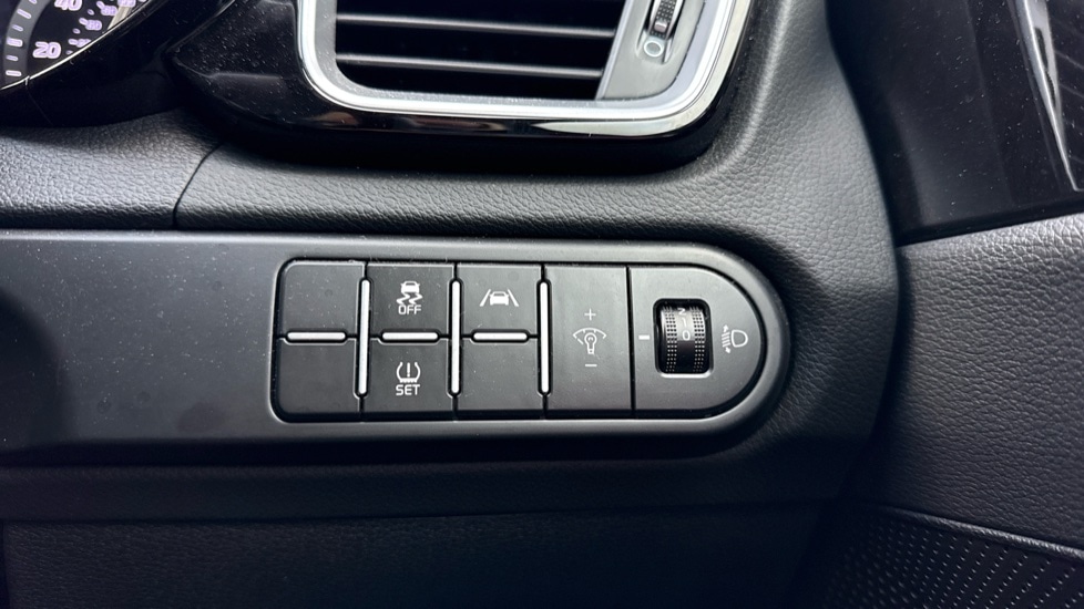 Used Kia Ceed 2023 for sale - 76773203: Photo 25