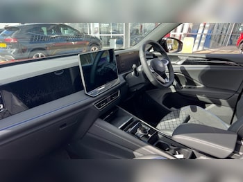 Used Volkswagen Tiguan 2025 for sale - 75641042: Photo 2