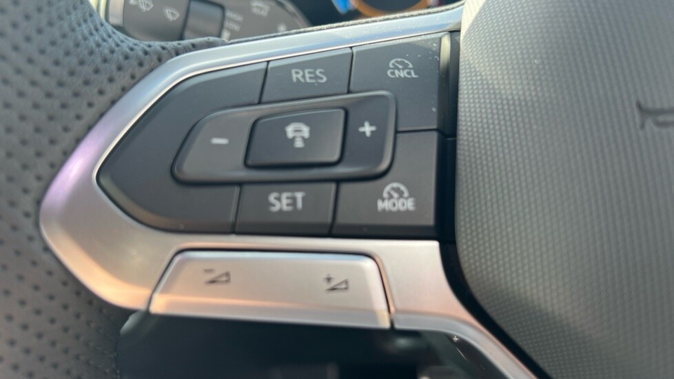 Used Volkswagen Tiguan 2025 for sale - 75641042: Photo 31