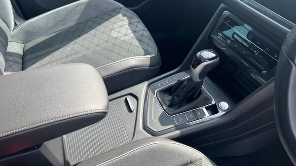Used Volkswagen Tiguan 2022 for sale - 75547357: Photo 35