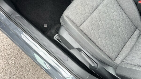 Used Volkswagen Golf 2024 for sale - 75602996: Photo 40