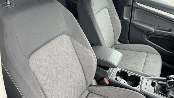 Used Volkswagen Golf 2024 for sale - 75602996: Photo 49