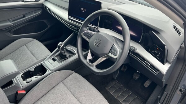 Used Volkswagen Golf 2024 for sale - 75602996: Photo 6