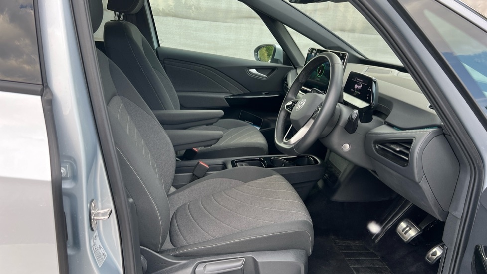 Used Volkswagen ID.3 2025 for sale - 76557011: Photo 5