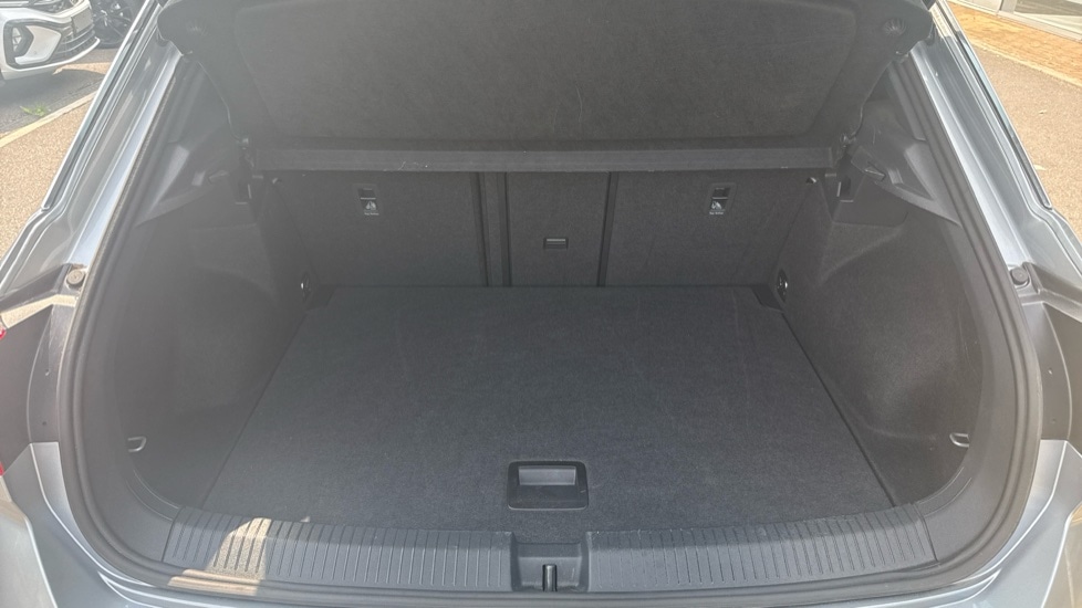 Used Volkswagen T-Roc 2025 for sale - 76575256: Photo 16