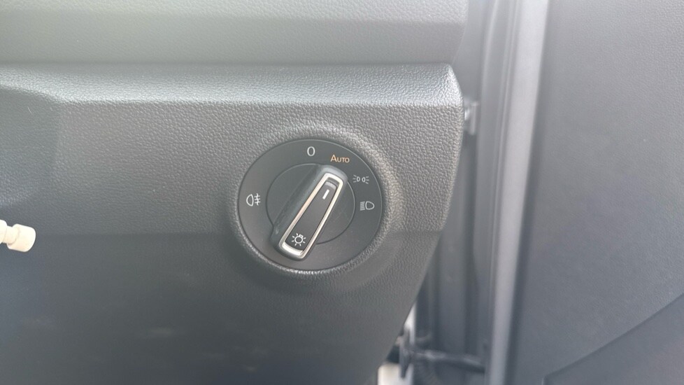 Used Volkswagen T-Roc 2025 for sale - 76575256: Photo 38