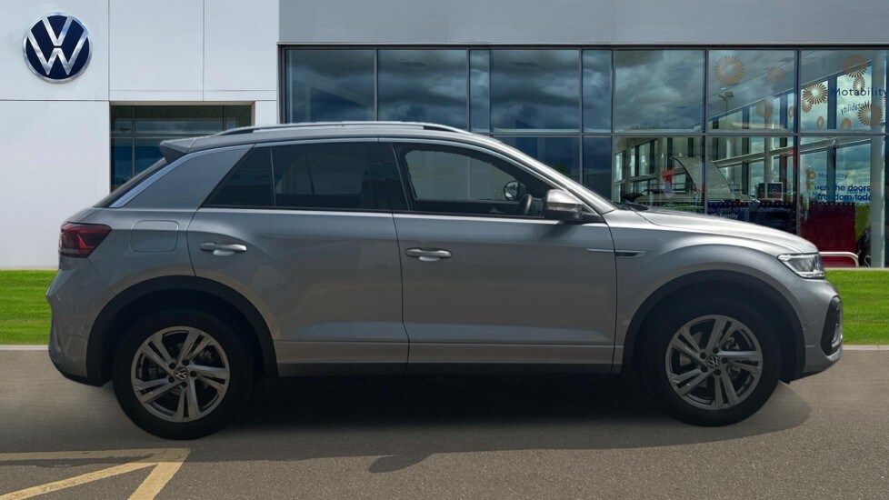 Used Volkswagen T-Roc 2025 for sale - 76575256: Photo 4