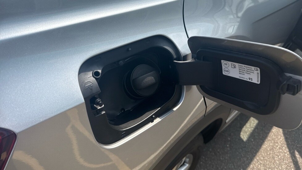 Used Volkswagen T-Roc 2025 for sale - 76575256: Photo 49