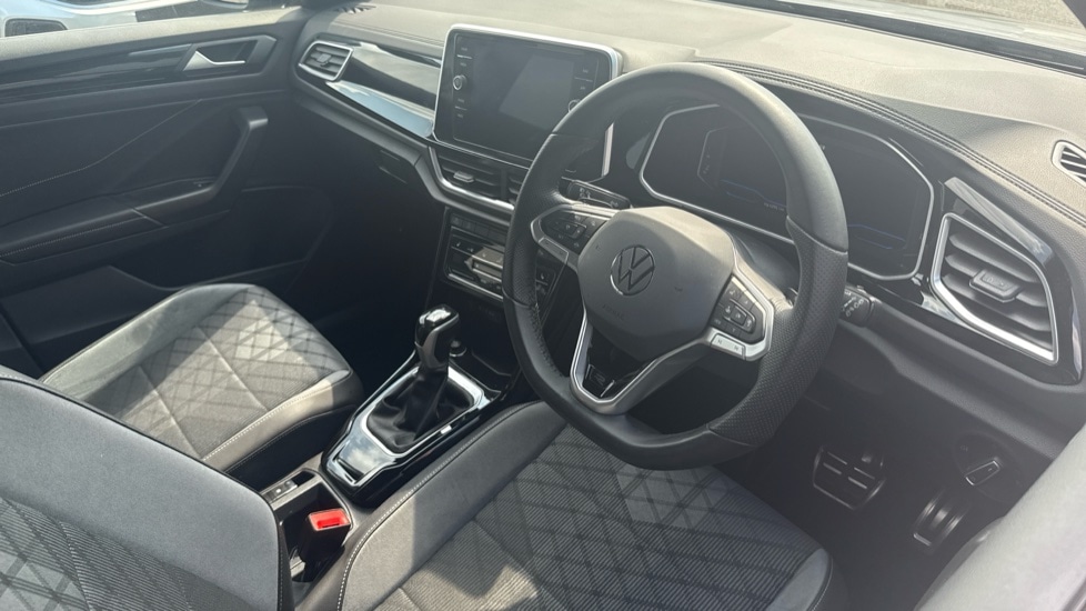 Used Volkswagen T-Roc 2025 for sale - 76575256: Photo 6