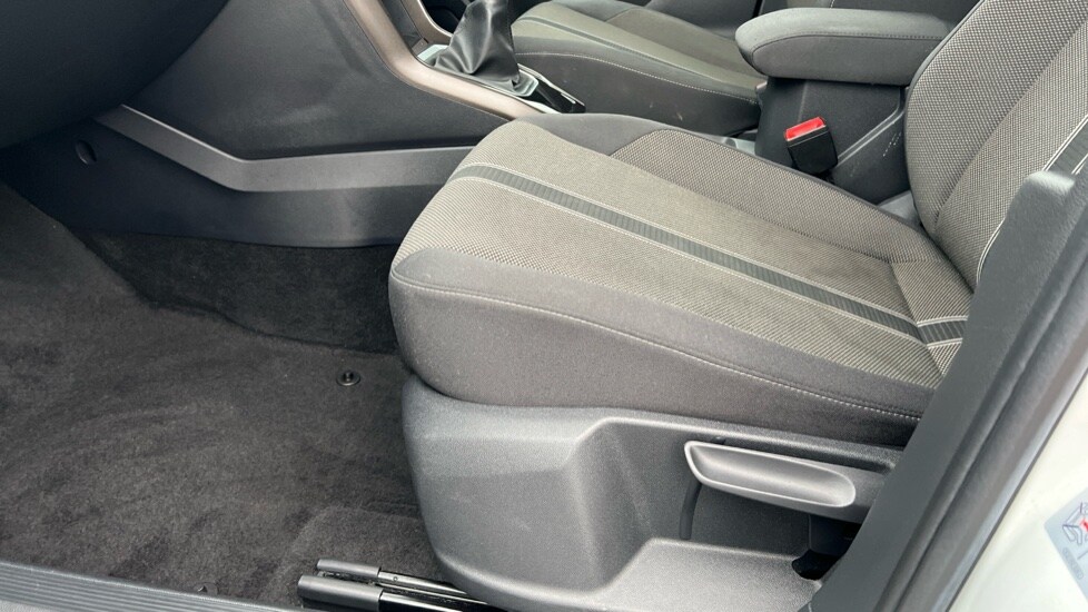 Used Volkswagen T-Roc 2018 for sale - 76552345: Photo 39