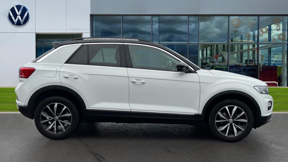 Used Volkswagen T-Roc 2018 for sale - 76552345: Photo 4