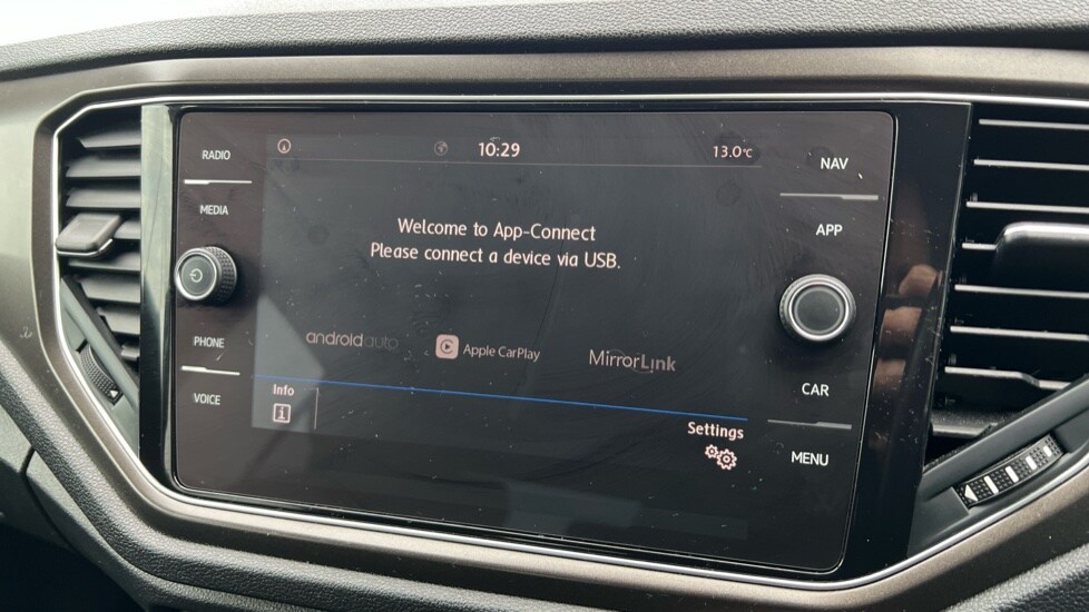 Used Volkswagen T-Roc 2018 for sale - 76552345: Photo 49