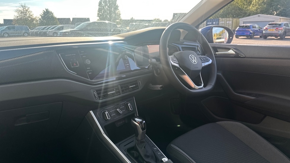 Used Volkswagen Taigo 2025 for sale - 77036024: Photo 2