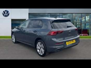 Used Volkswagen Golf 2024 for sale - 74648104: Photo