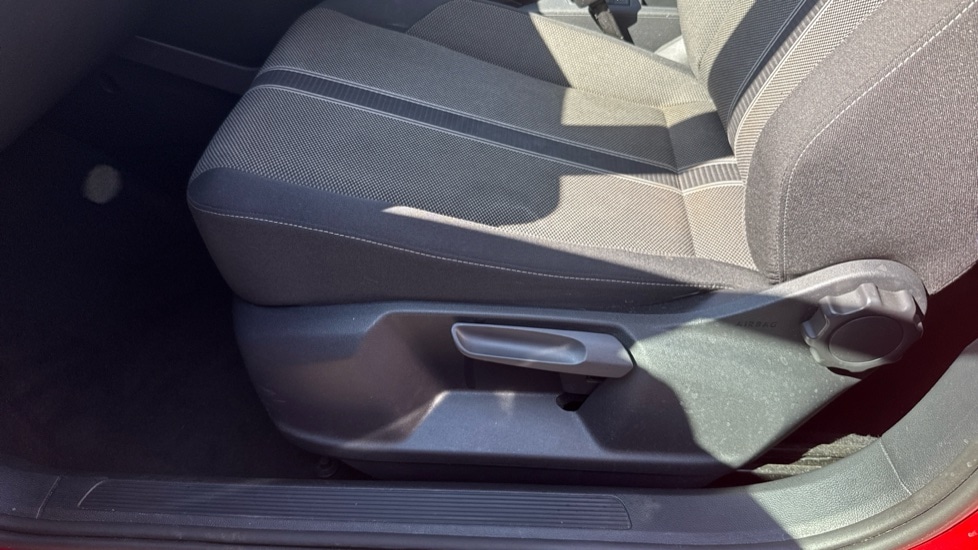 Used Volkswagen T-Roc 2019 for sale - 76796527: Photo 35