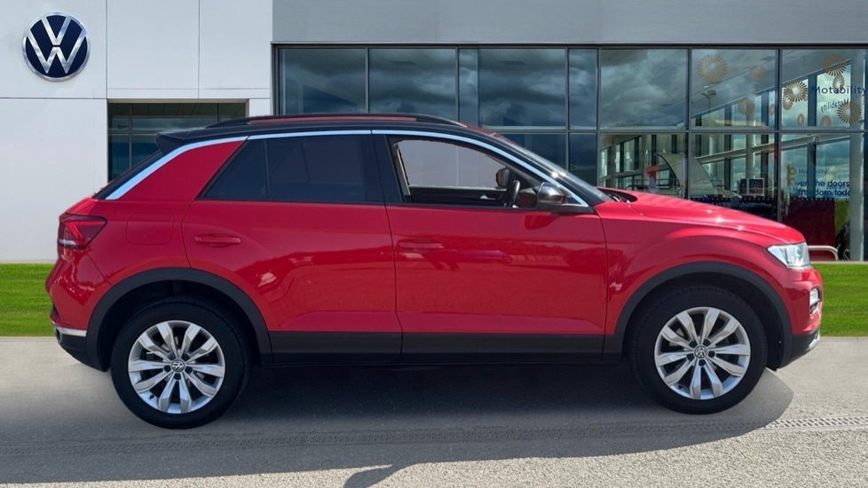Used Volkswagen T-Roc 2019 for sale - 76796527: Photo 4