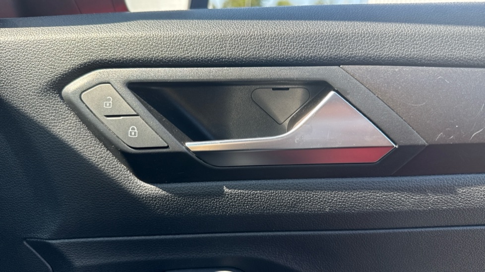 Used Volkswagen T-Roc 2019 for sale - 76796527: Photo 41