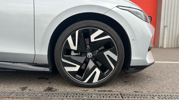 Used Volkswagen ID.7 2024 for sale - 75652838: Photo 20