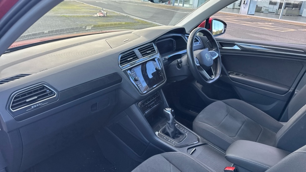 Used Volkswagen Tiguan 2022 for sale - 76452184: Photo 2