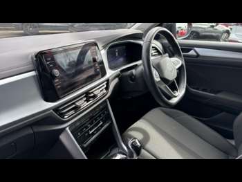 Used Volkswagen T-Roc 2022 for sale - 74782718: Photo