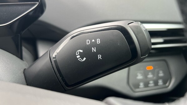 Used Volkswagen ID.4 2024 for sale - 75652800: Photo 32
