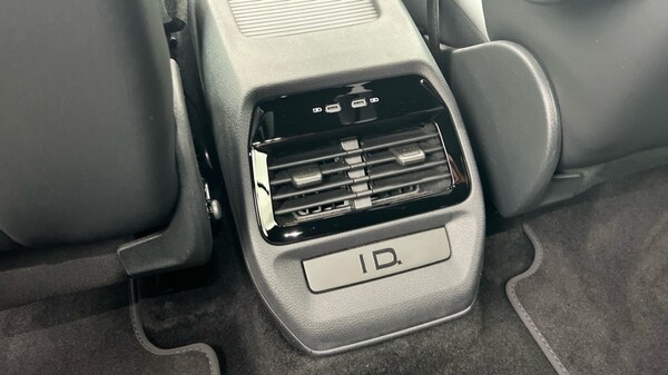 Used Volkswagen ID.4 2024 for sale - 75652800: Photo 34