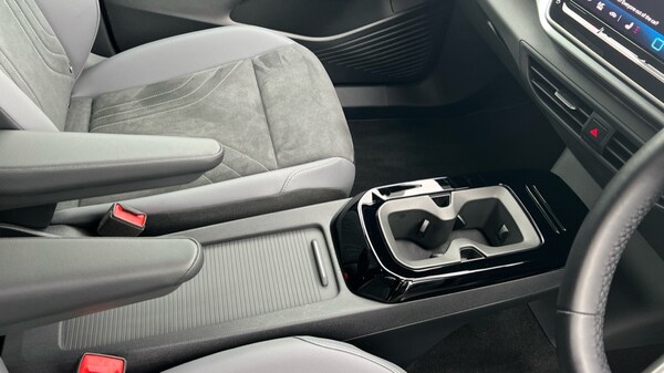 Used Volkswagen ID.4 2024 for sale - 75652800: Photo 35
