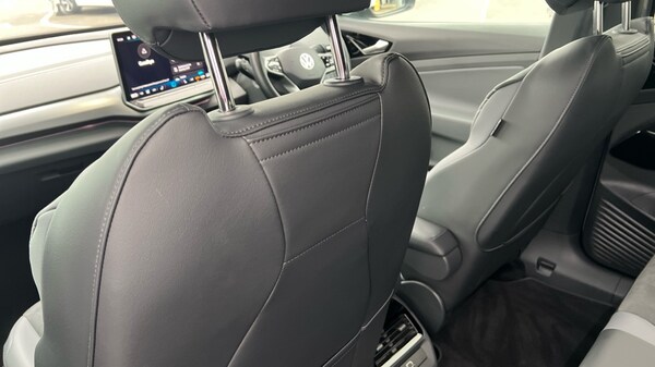 Used Volkswagen ID.4 2024 for sale - 75652800: Photo 42