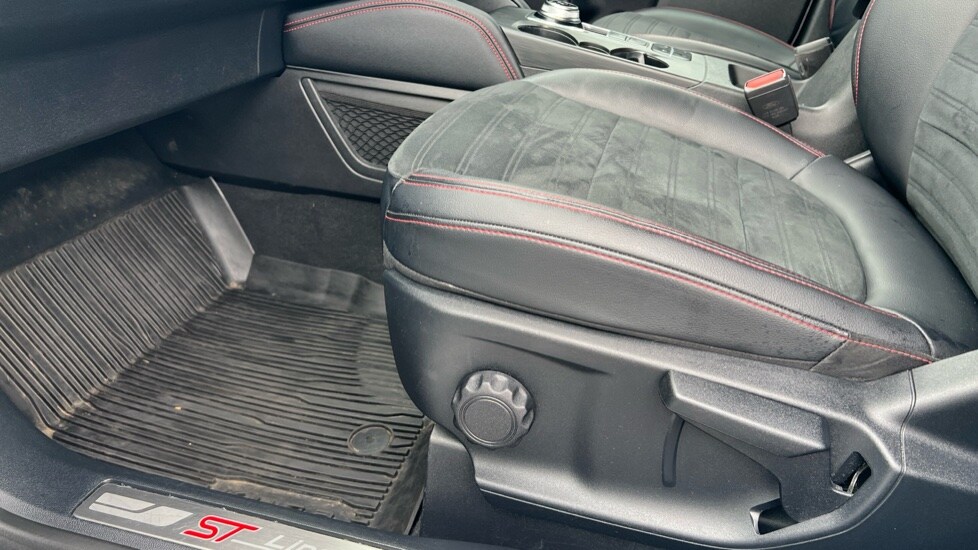 Used Ford Kuga 2020 for sale - 75943318: Photo 32