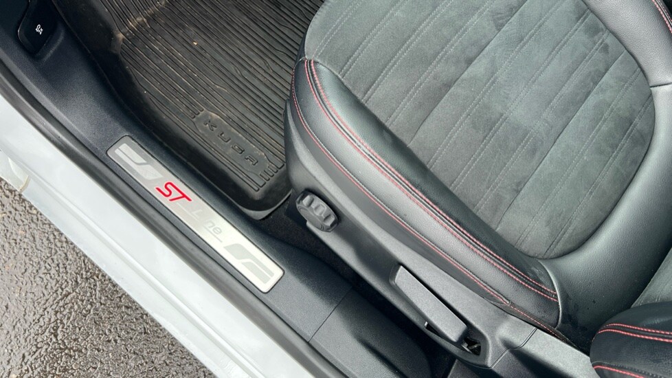 Used Ford Kuga 2020 for sale - 75943318: Photo 37