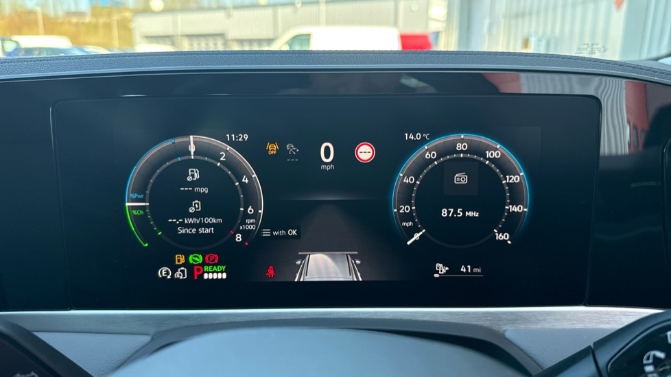 Used Volkswagen Passat 2025 for sale - 76130438: Photo 14
