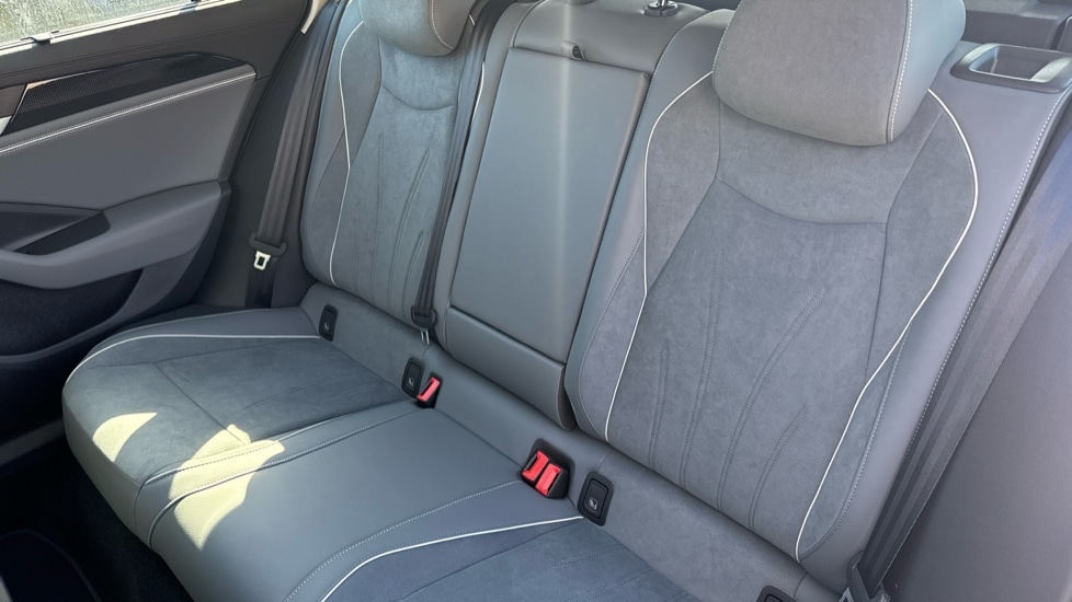Used Volkswagen Passat 2025 for sale - 76130438: Photo 15