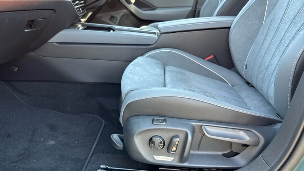 Used Volkswagen Passat 2025 for sale - 76130438: Photo 38