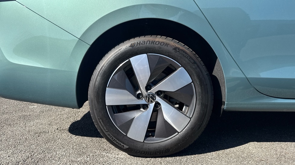 Used Volkswagen Passat 2025 for sale - 76130438: Photo 5