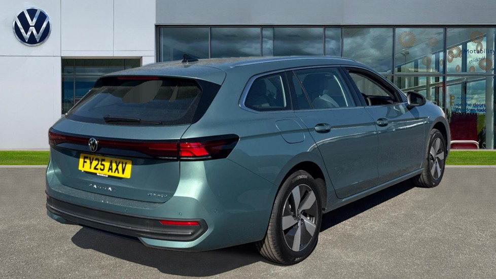 Used Volkswagen Passat 2025 for sale - 76130438: Photo 8