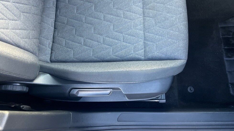 Used Volkswagen Golf 2024 for sale - 76796222: Photo 40