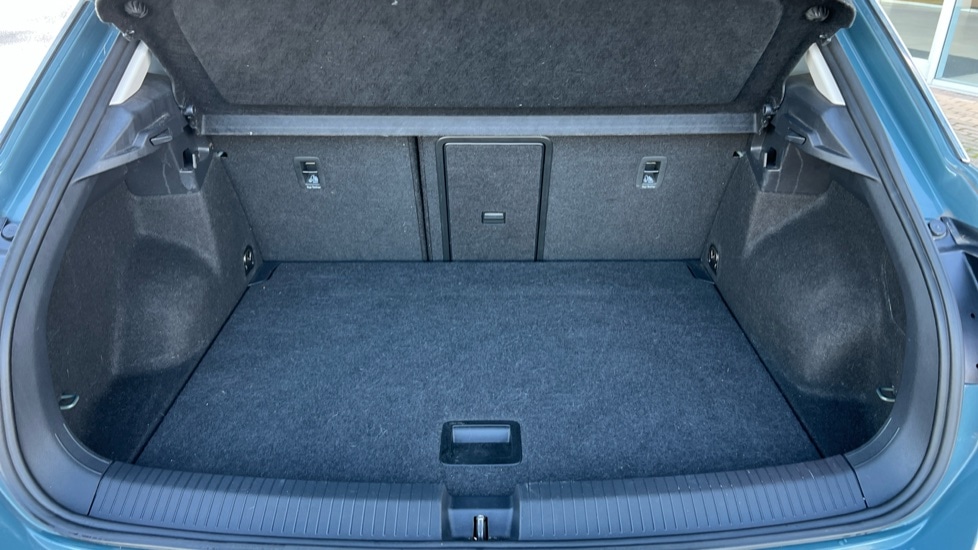 Used Volkswagen T-Roc 2024 for sale - 76660792: Photo 16