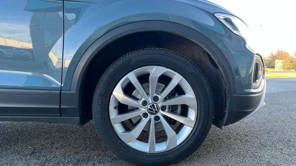 Used Volkswagen T-Roc 2024 for sale - 76660792: Photo 20
