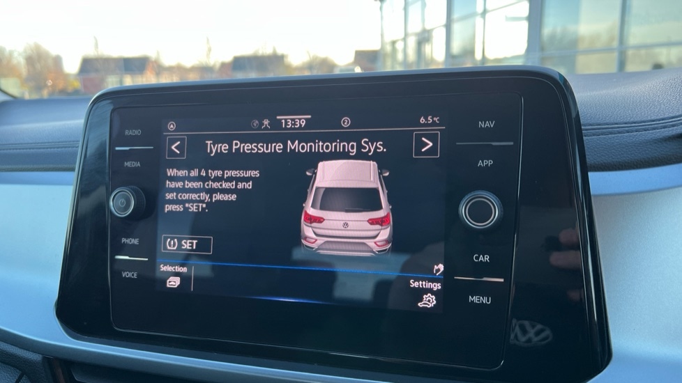 Used Volkswagen T-Roc 2024 for sale - 76660792: Photo 23