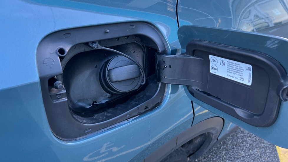 Used Volkswagen T-Roc 2024 for sale - 76660792: Photo 29