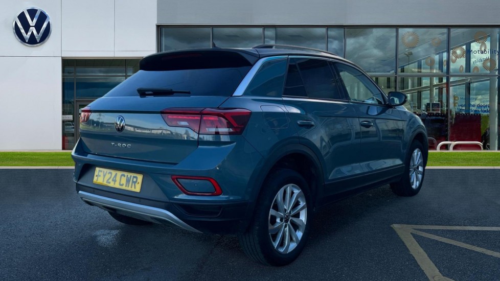 Used Volkswagen T-Roc 2024 for sale - 76660792: Photo 8
