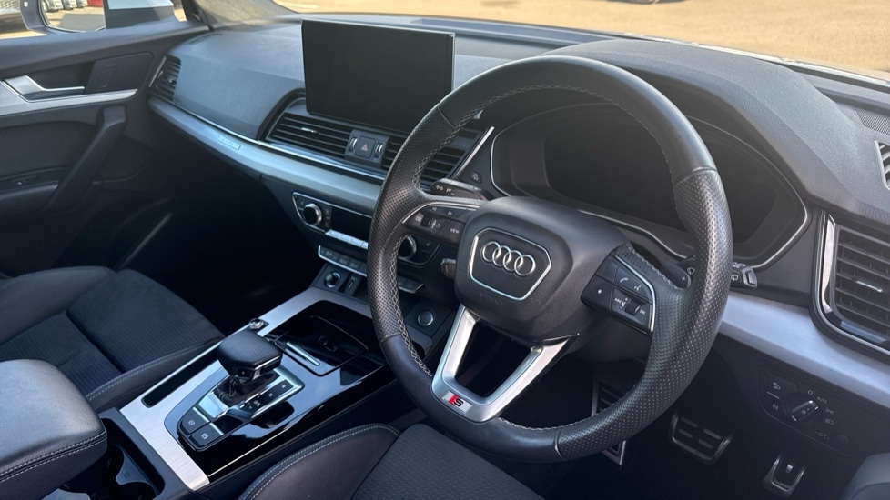 Used Audi Q5 2023 for sale - 77047510: Photo 9