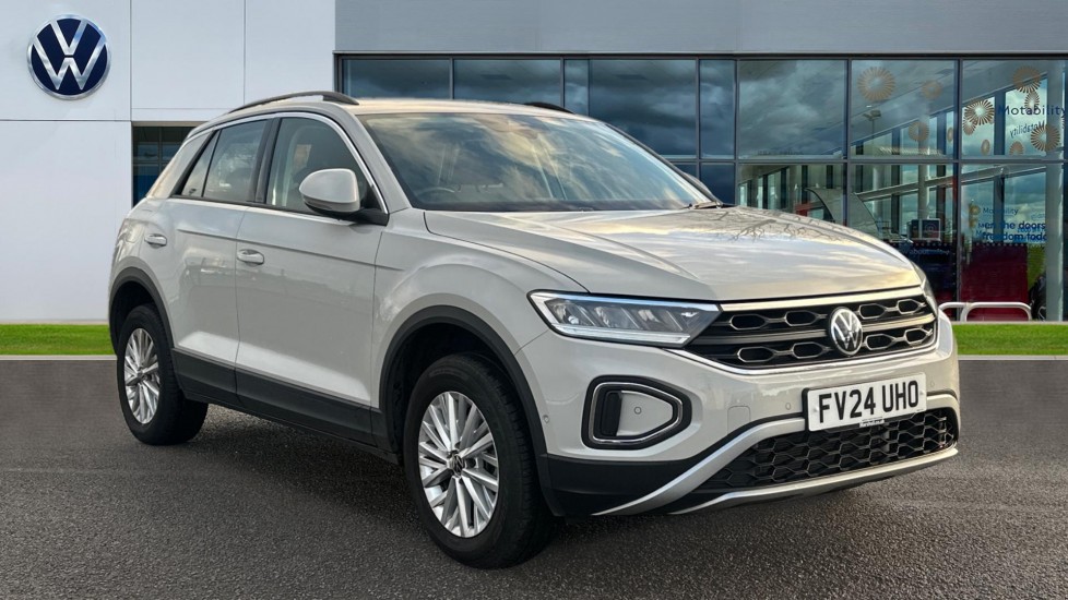Used Volkswagen T-Roc 2024 for sale - 76660808: Photo 1