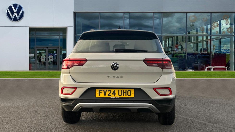 Used Volkswagen T-Roc 2024 for sale - 76660808: Photo 11
