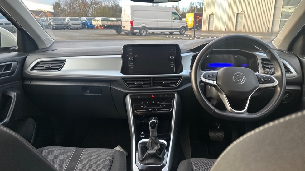 Used Volkswagen T-Roc 2024 for sale - 76660808: Photo 12