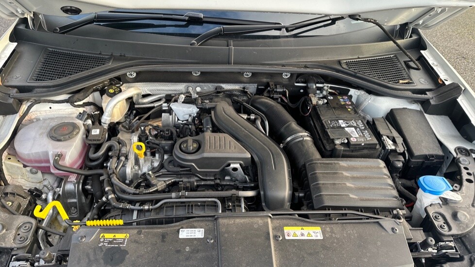 Used Volkswagen T-Roc 2024 for sale - 76660808: Photo 17