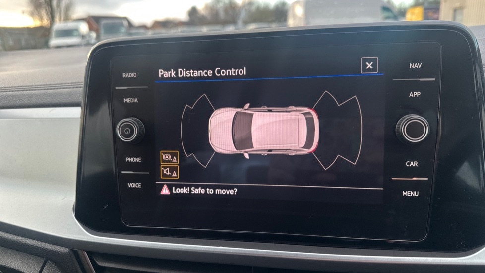 Used Volkswagen T-Roc 2024 for sale - 76660808: Photo 22