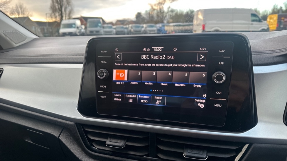 Used Volkswagen T-Roc 2024 for sale - 76660808: Photo 25