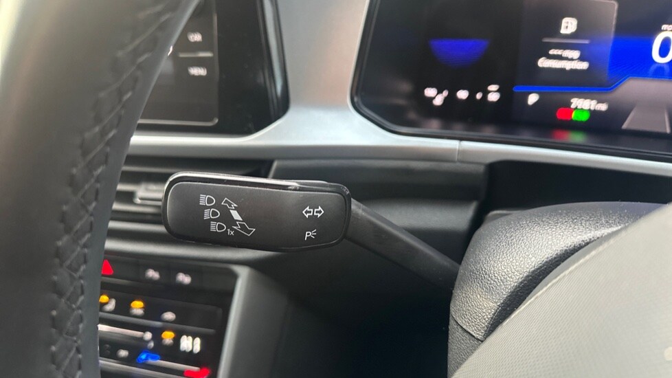 Used Volkswagen T-Roc 2024 for sale - 76660808: Photo 33